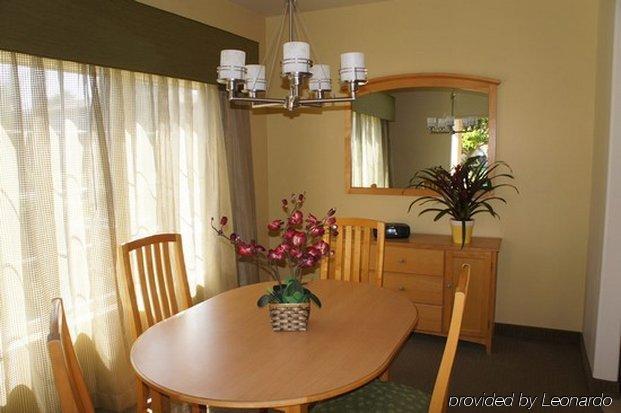 Raintree's Cimarron Golf Palm Springs 3*