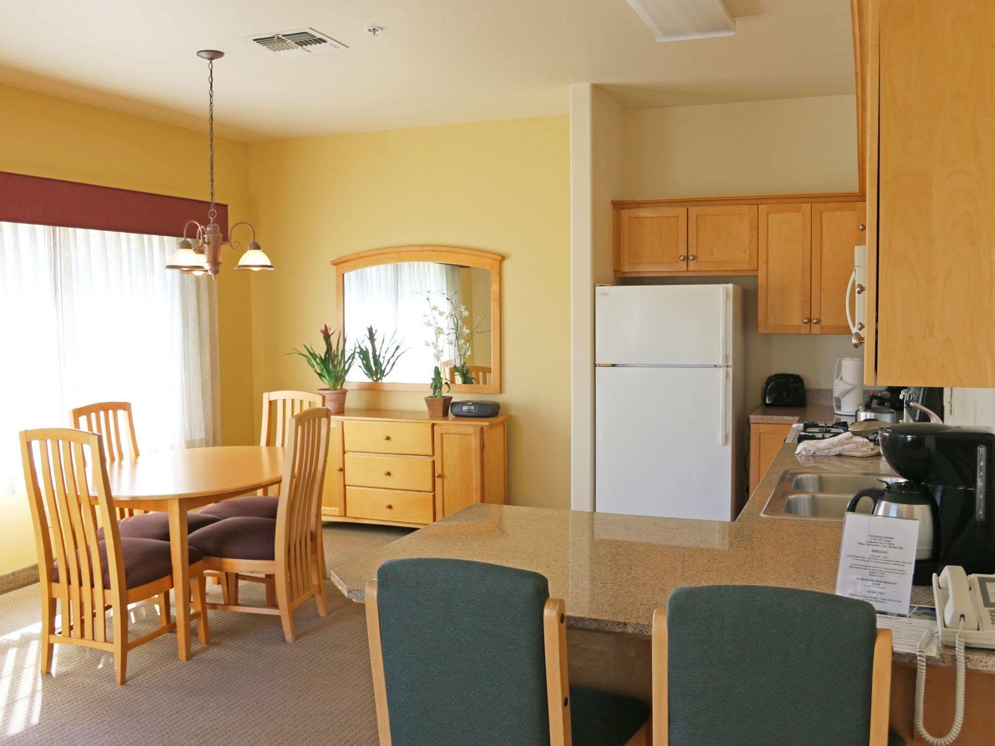 Resort Raintree's Cimarron Golf Palm Springs 3*