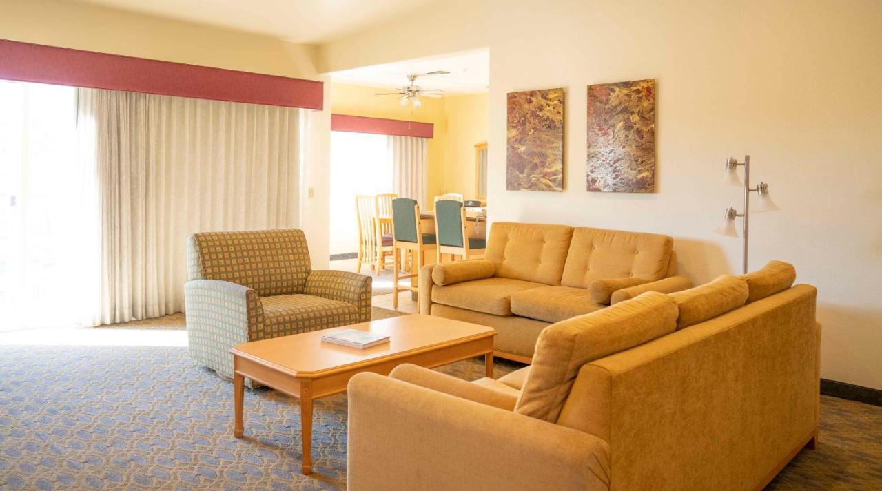 Raintree's Cimarron Golf Palm Springs 3*